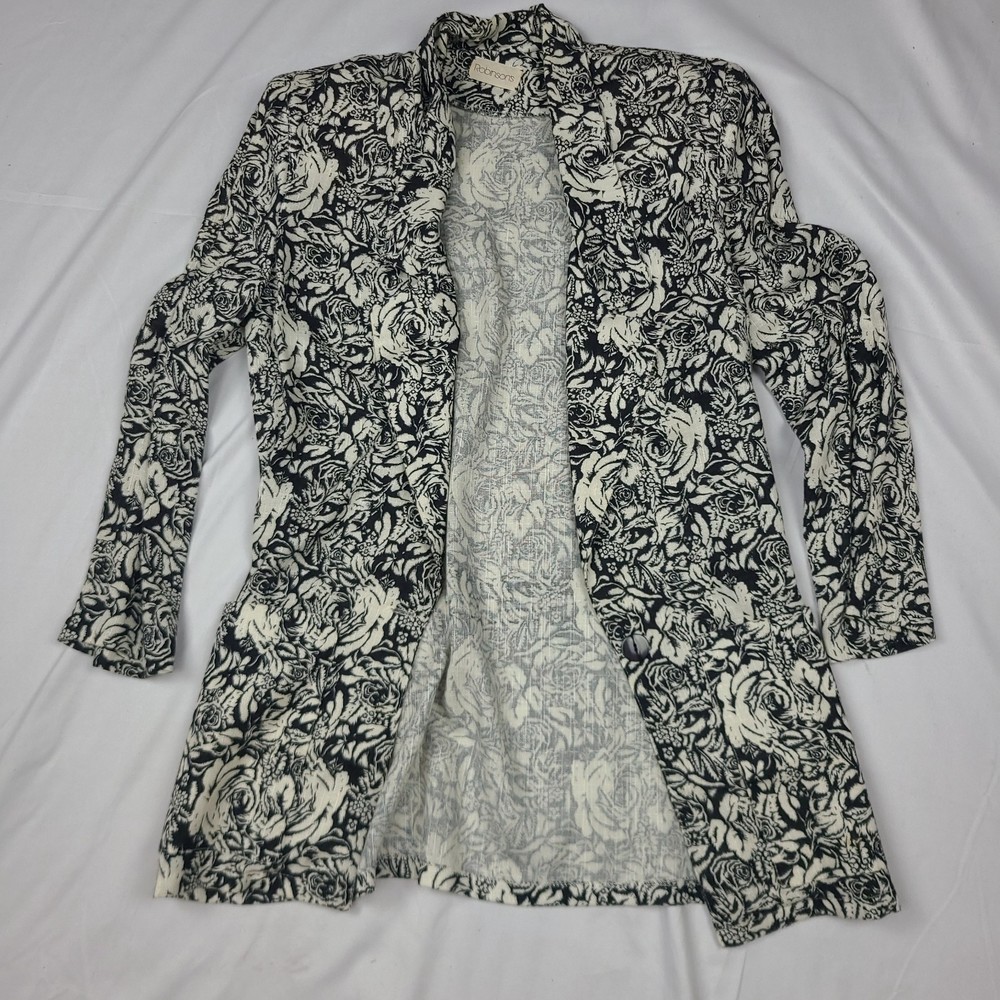 Robinson's long coat black and white Size in pictures.